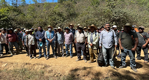 Atestigua DDHPO proceso de “caminamiento” y brecheo entre localidades de Putla