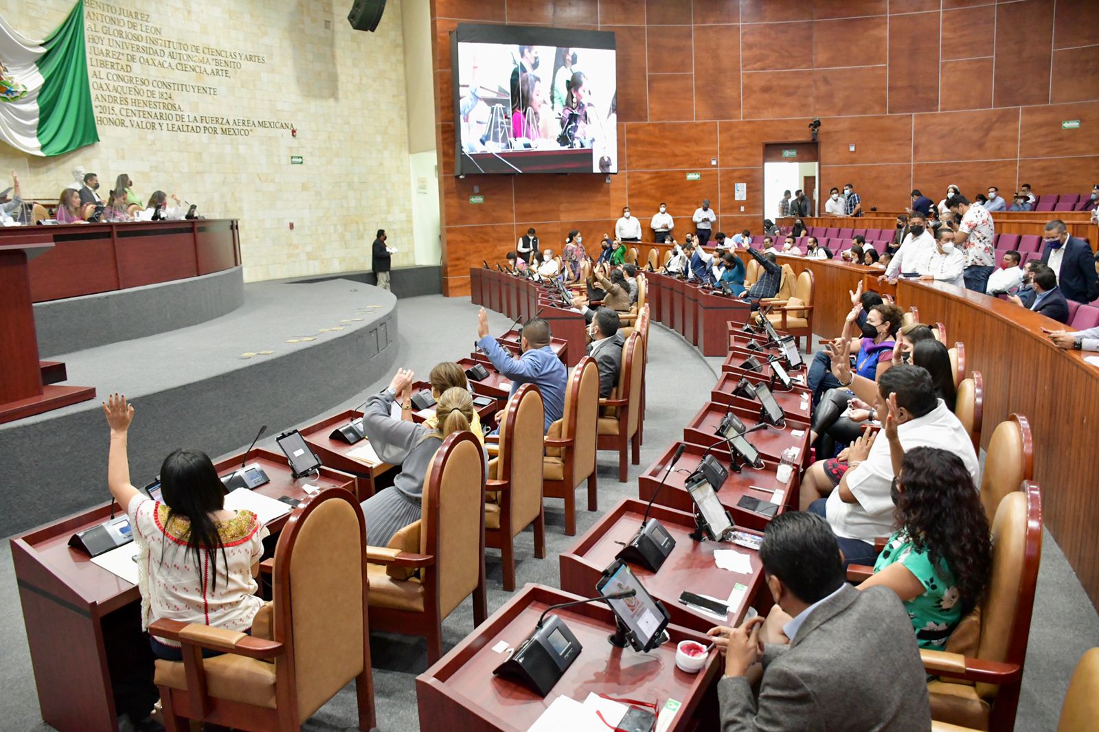 Presenta diputada iniciativa para fortalecer a municipios en protección a mujeres