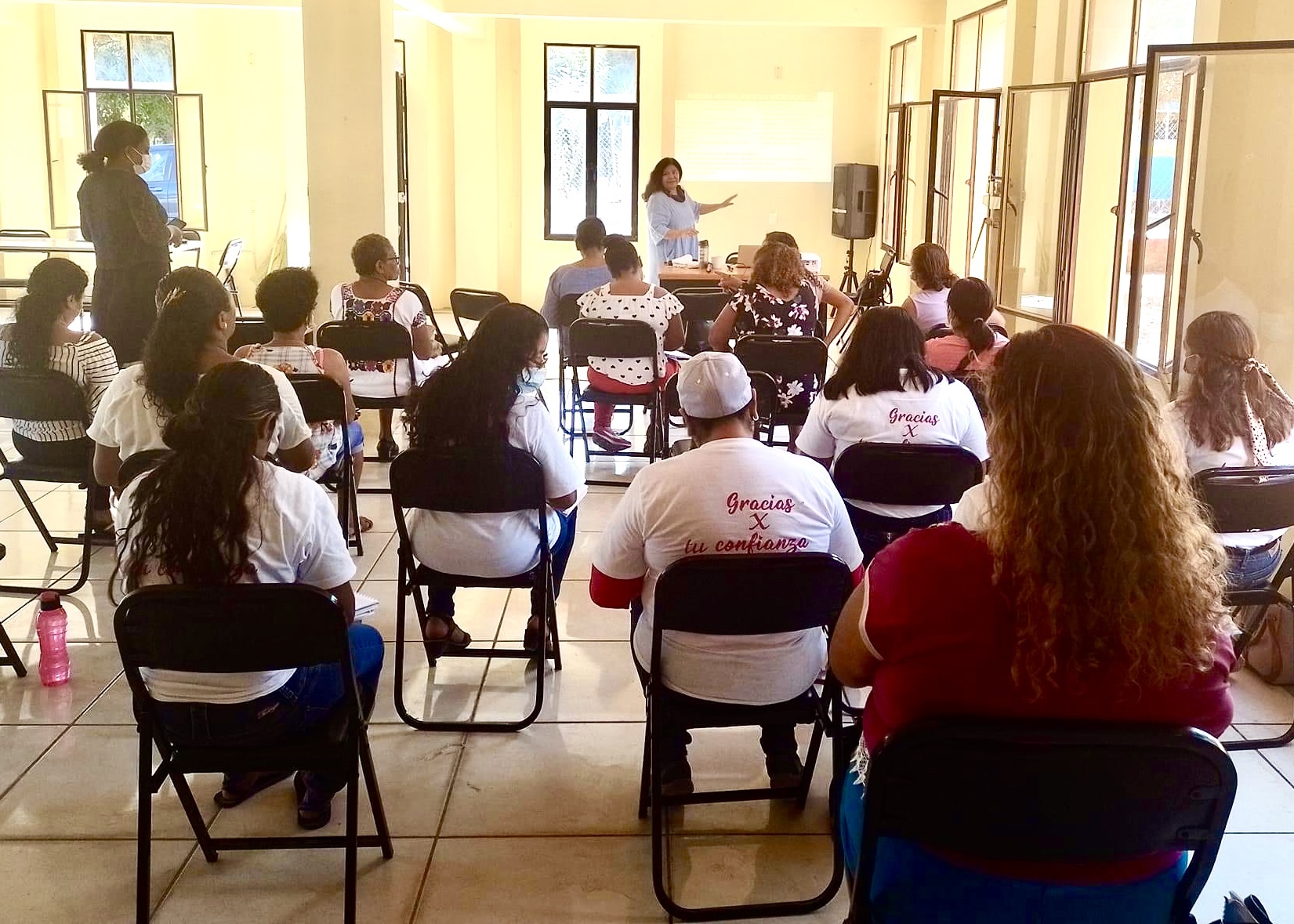 Fortalecen derechos políticos de las mujeres afromexicanas en la Costa
