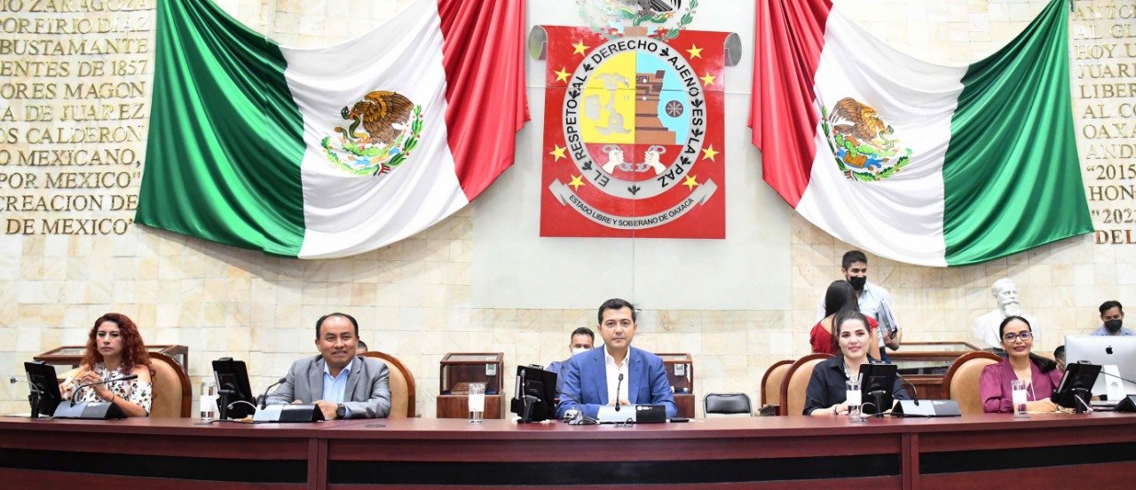 Instalan en sesión Diputación Permanente del Congreso de Oaxaca