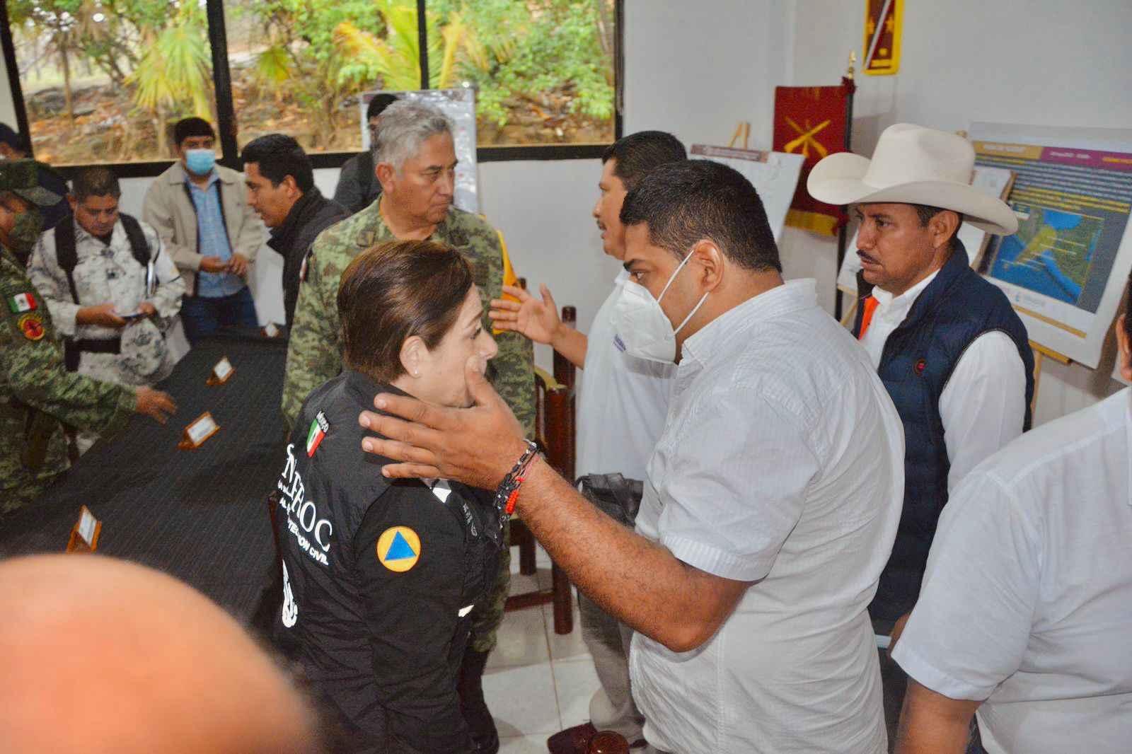 Coordina edil de Tututepec acciones preventivas tras paso de huracán “Agatha”