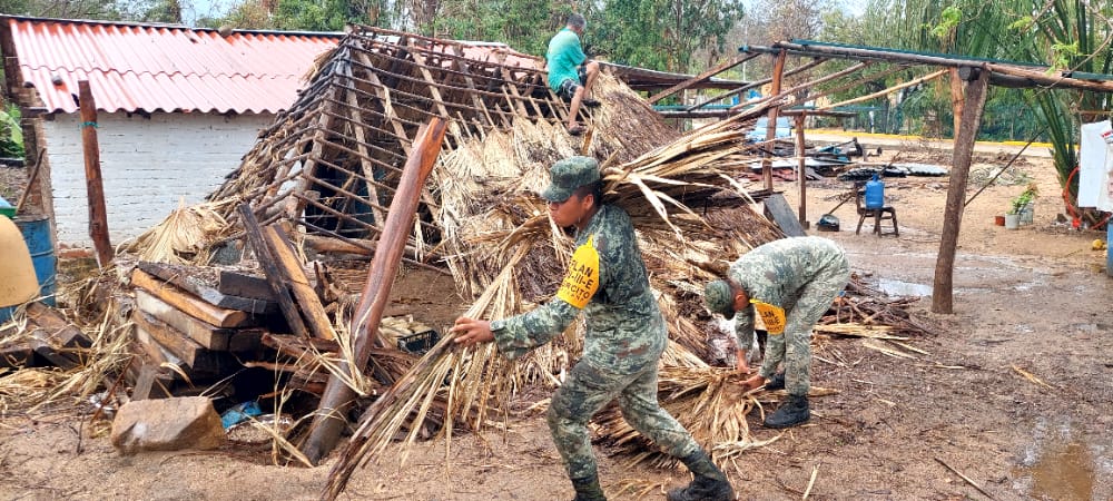 Informa Sedena acciones del plan de apoyo a la población afectada Agatha en Oaxaca
