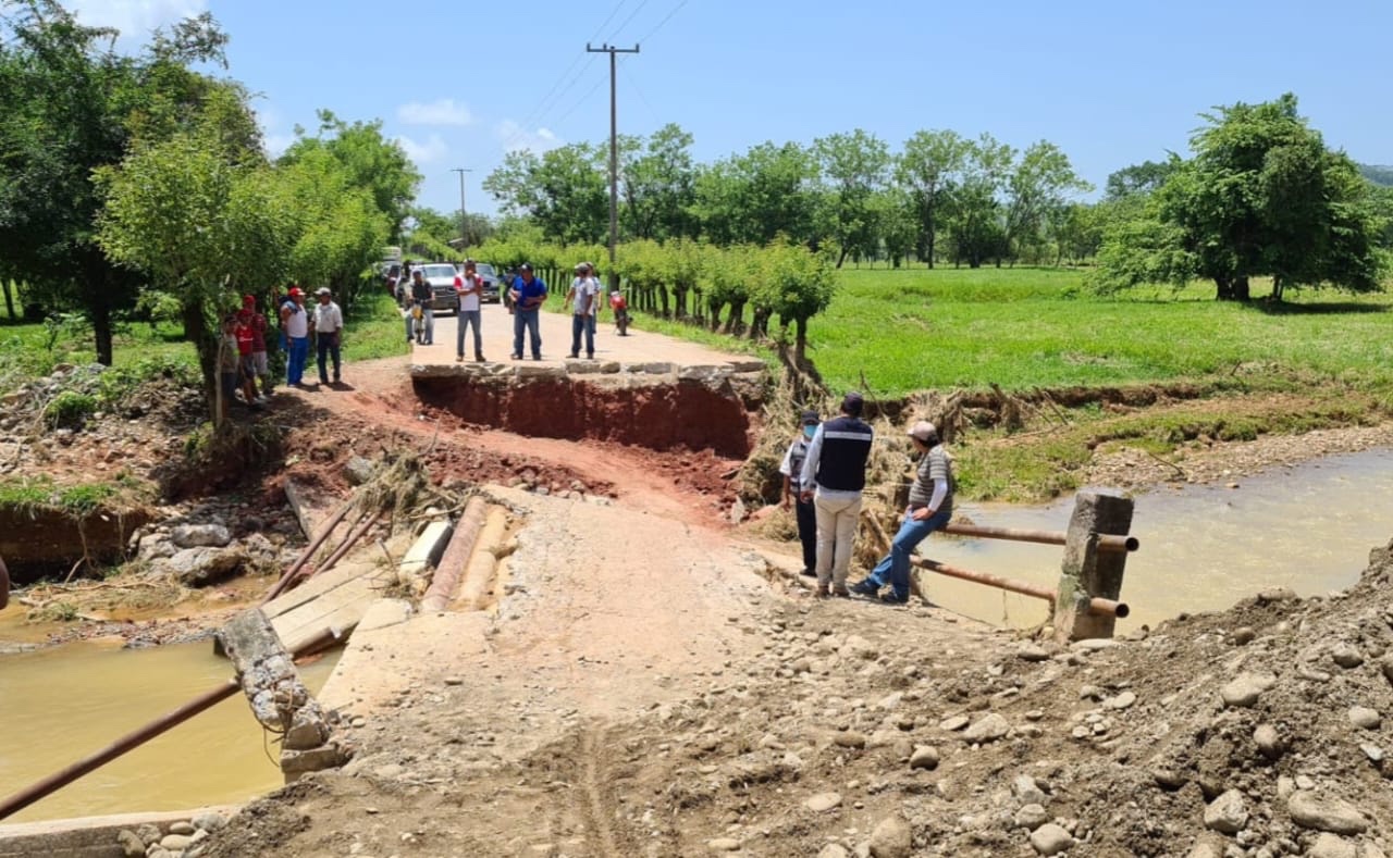 Contribuye CEPCO en la atención a las comunidades afectadas<br>por las lluvias