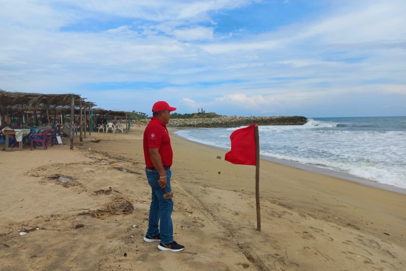 Monitorean playas de la Costa por fenómeno de mar de fondo