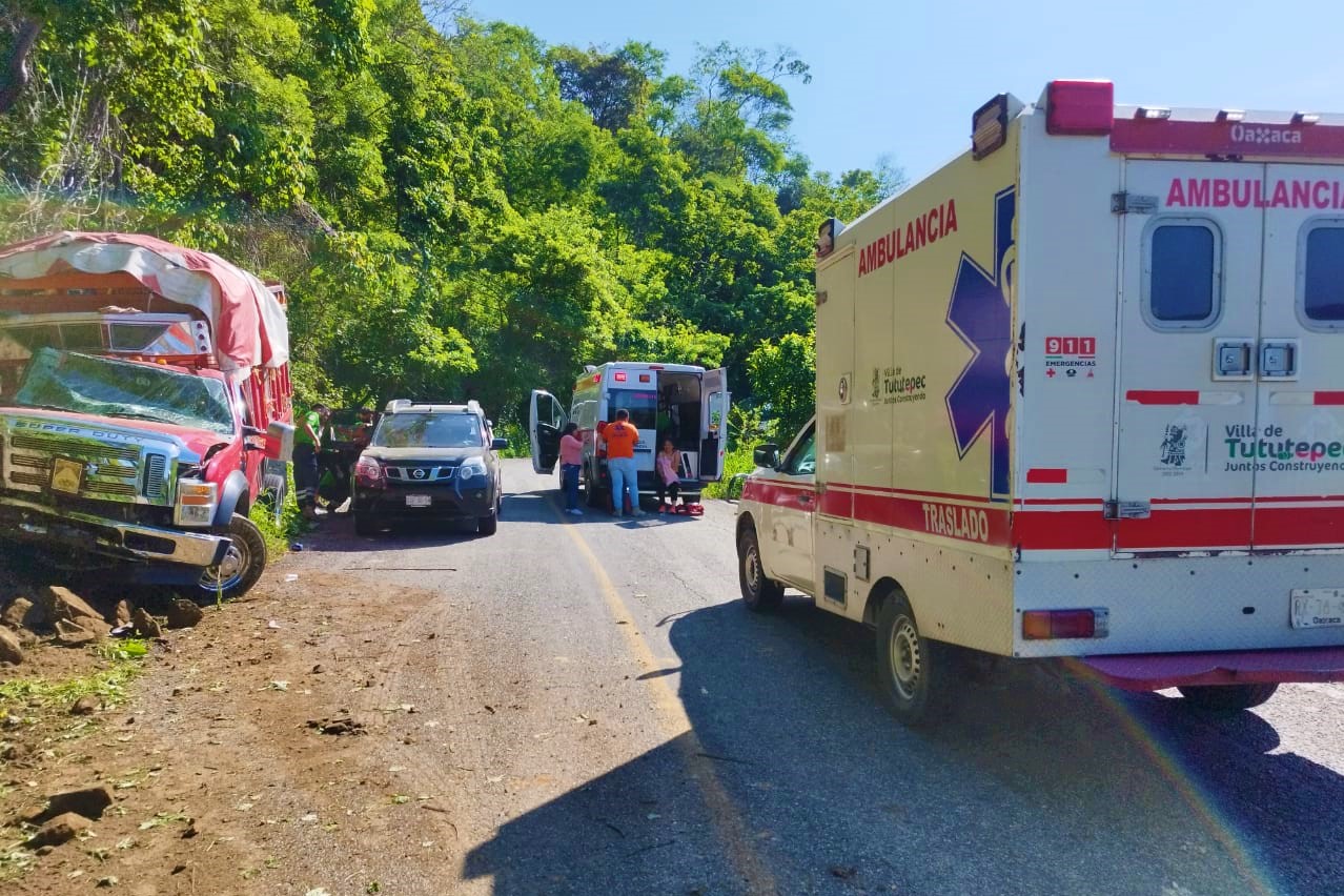 12 peregrinos lesionados deja accidente vehicular en la Costa