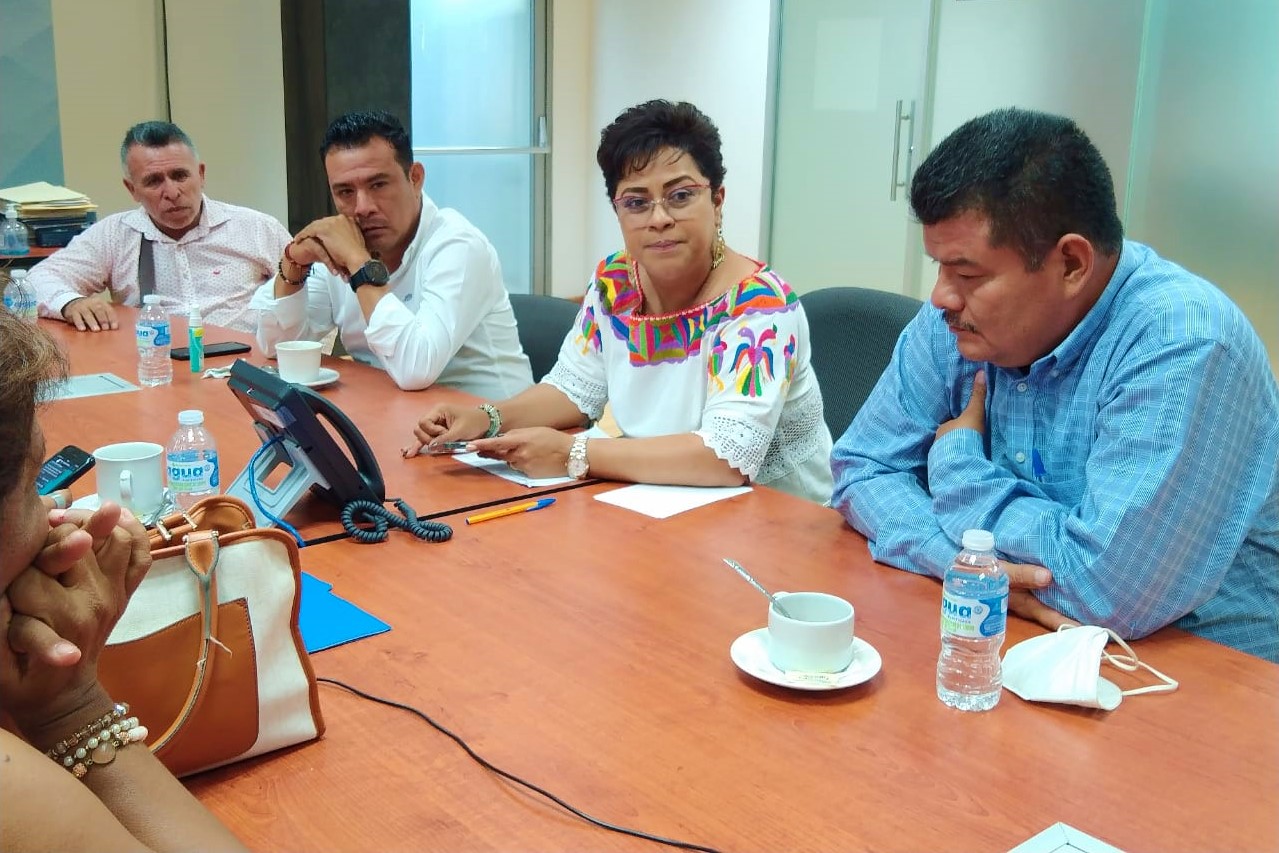 Se reúne titular de la SSPO con munícipes de la Costa; buscan fortalecer la paz en la zona