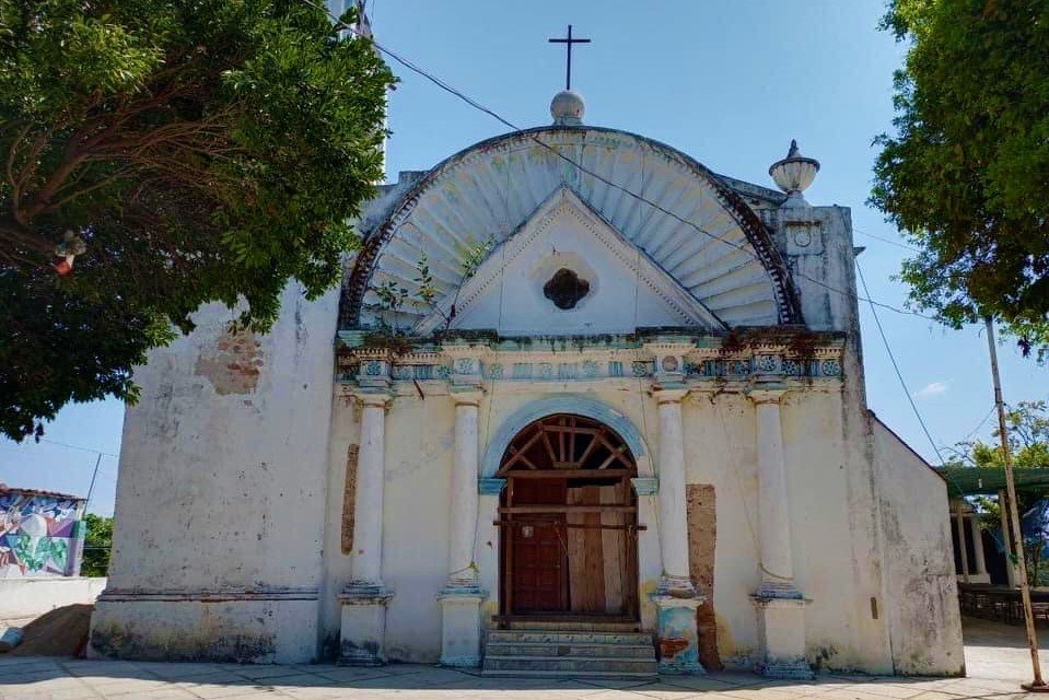 Anuncian restauración de templo católico en San Juan Cacahuatepec