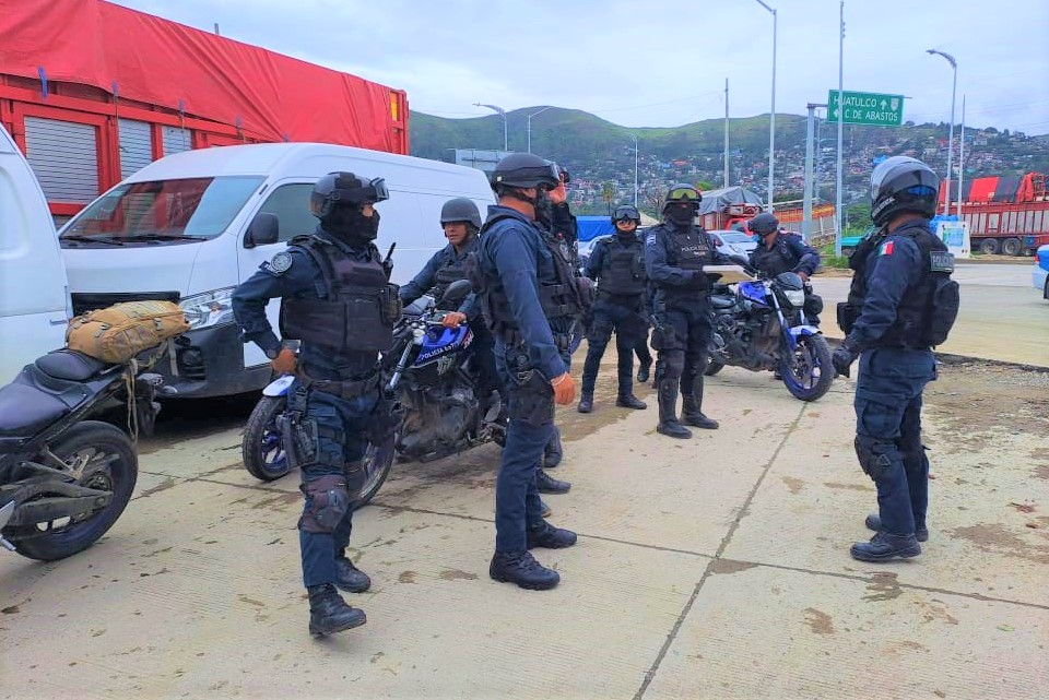 Decomisa SSPO más de 160 dosis de presuntas drogas y asegura a 30 personas por diversos delitos