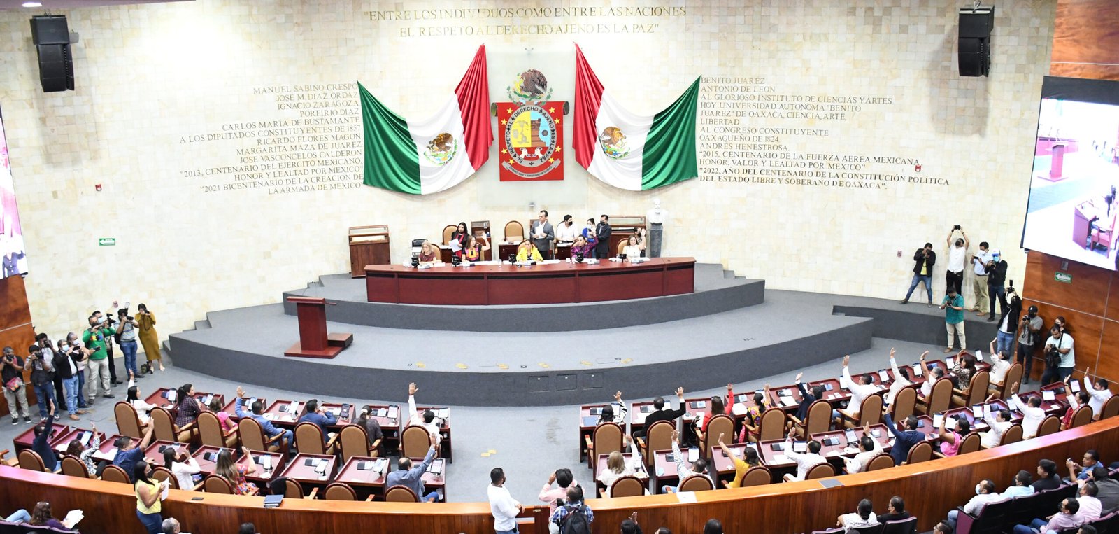 Legisla Congreso para garantizar paridad de género en Oaxaca