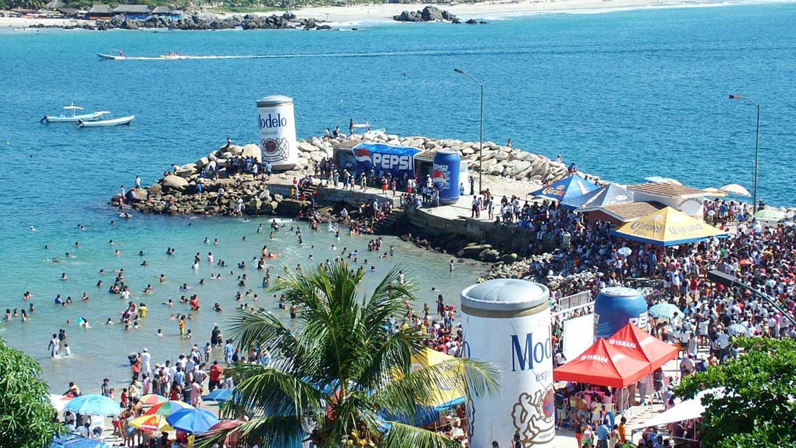 Pese a falta de apoyo de autoridades estatales, habrá Fiestas de Noviembre en Puerto Escondido Pese a falta de apoyo de autoridades estatales, habrá Fiestas de Noviembre en Puerto Escondido