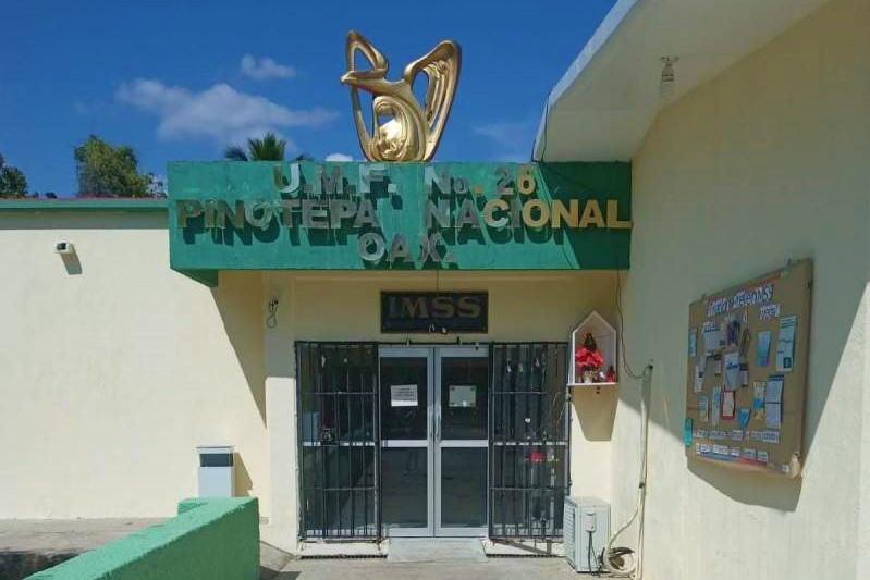 Pésimo servicio en la UMF del IMSS en Pinotepa, acusan derechohabientes