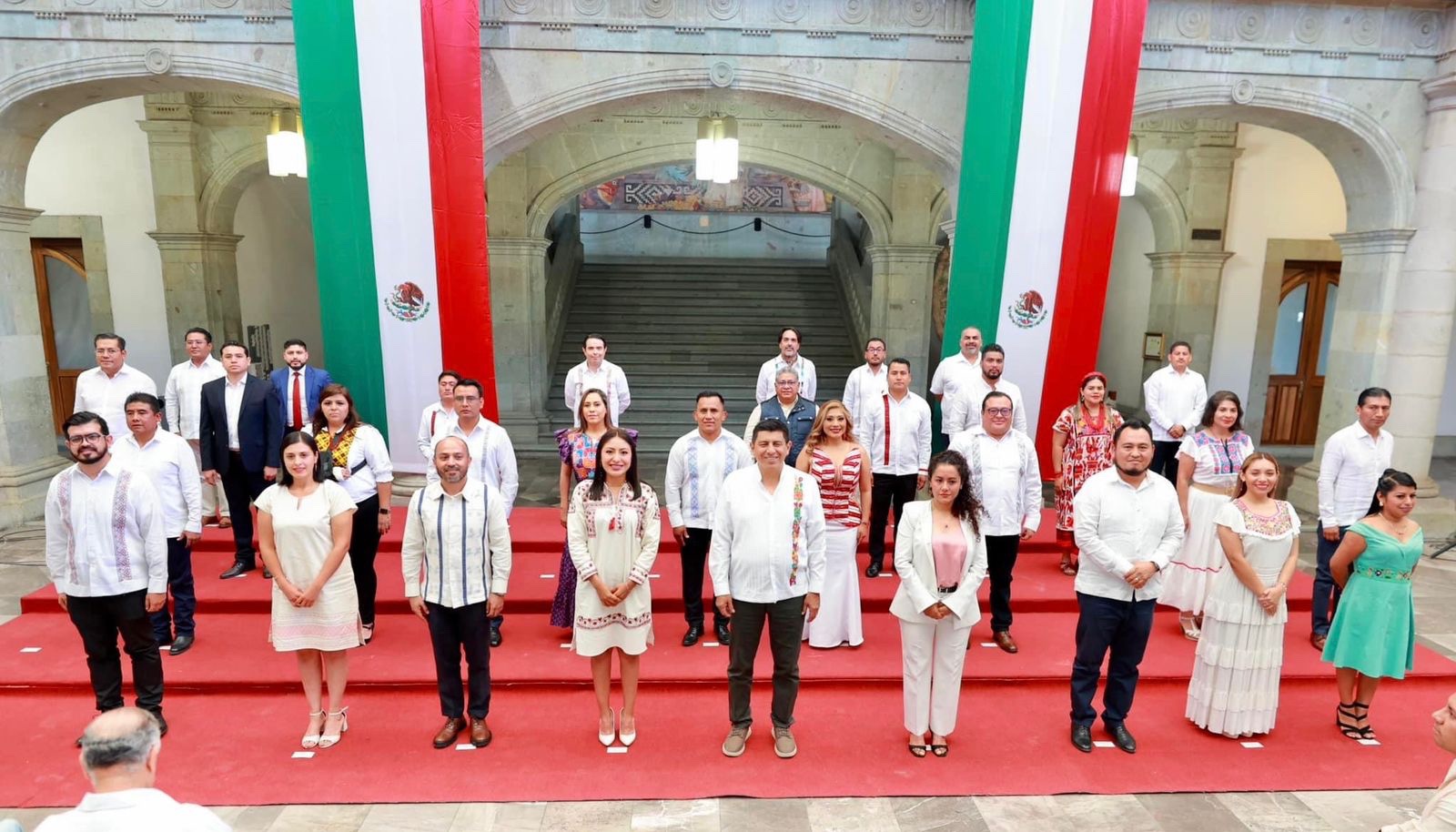 Rinden protesta de ley, las y los funcionarios de los Organismos Públicos Descentralizados del Gobierno de Oaxaca