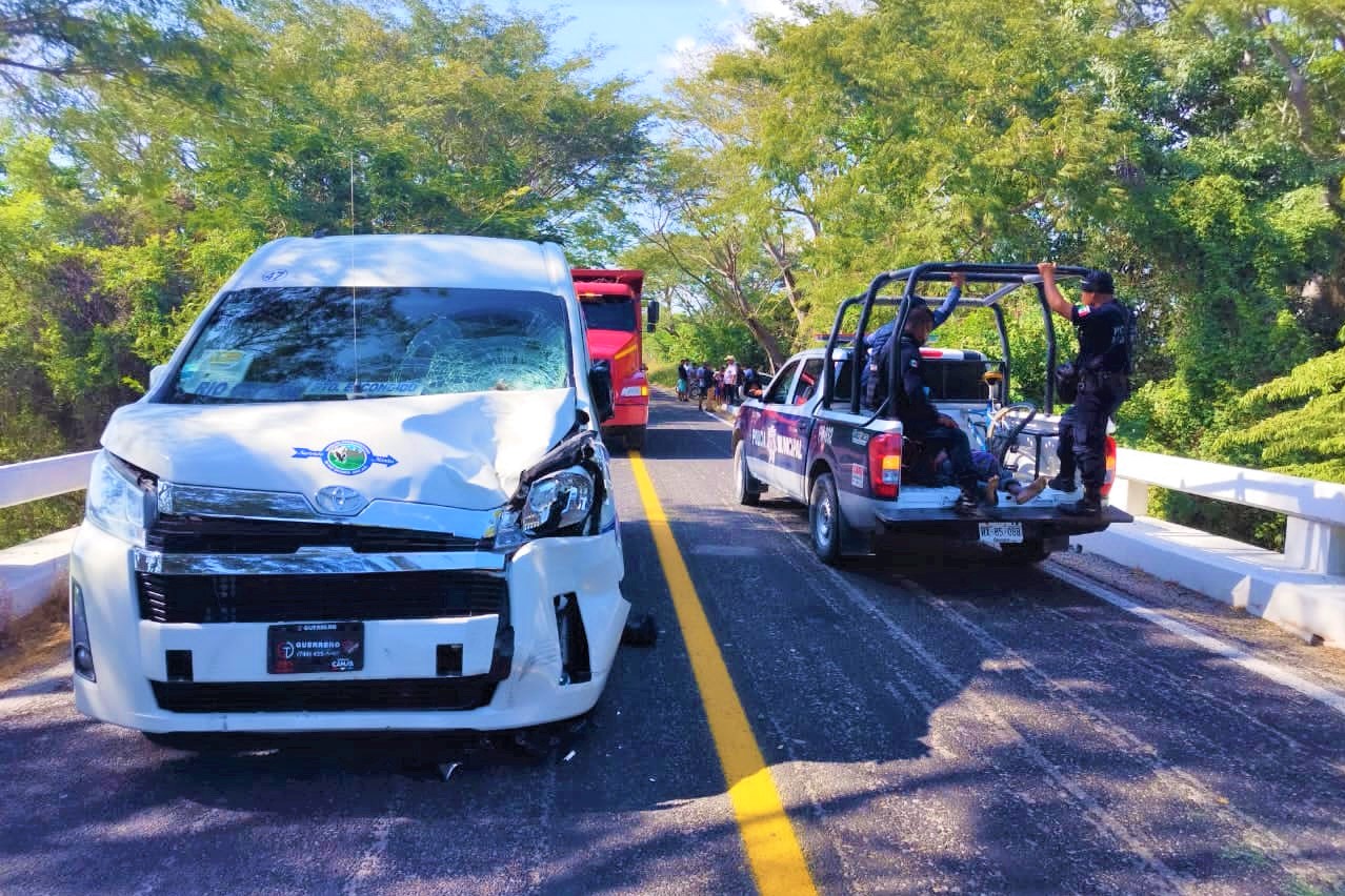 Hombre muere arrollado por una Urvan en la Costa
