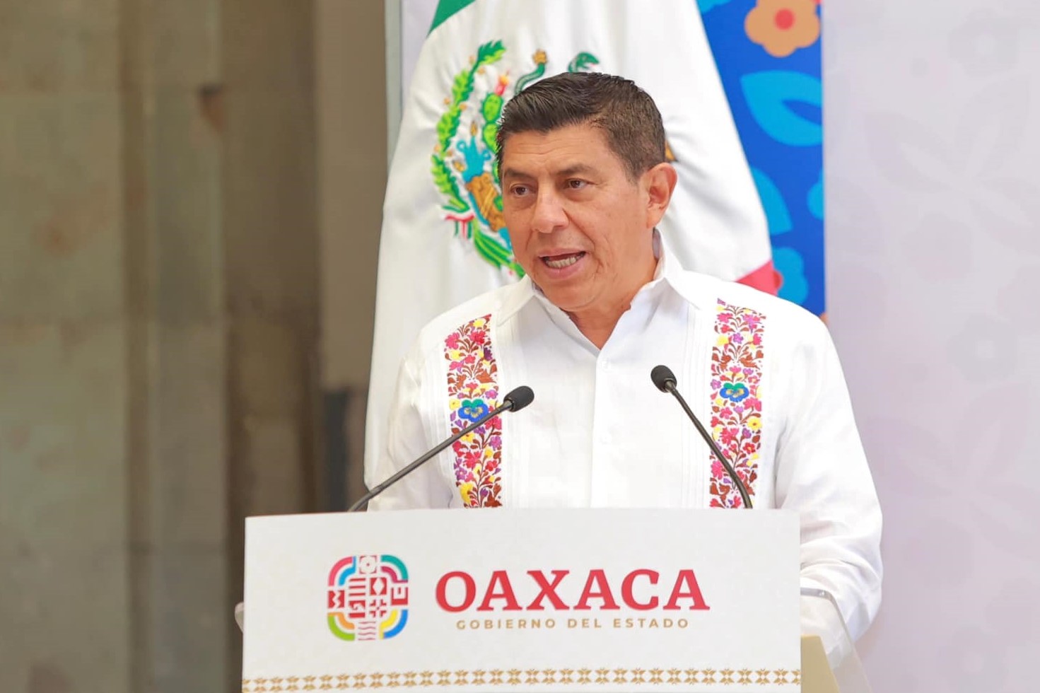 Presenta Gobernador de Oaxaca iniciativa de Ley para restringir a deudores alimentarios el acceso a cargos públicos