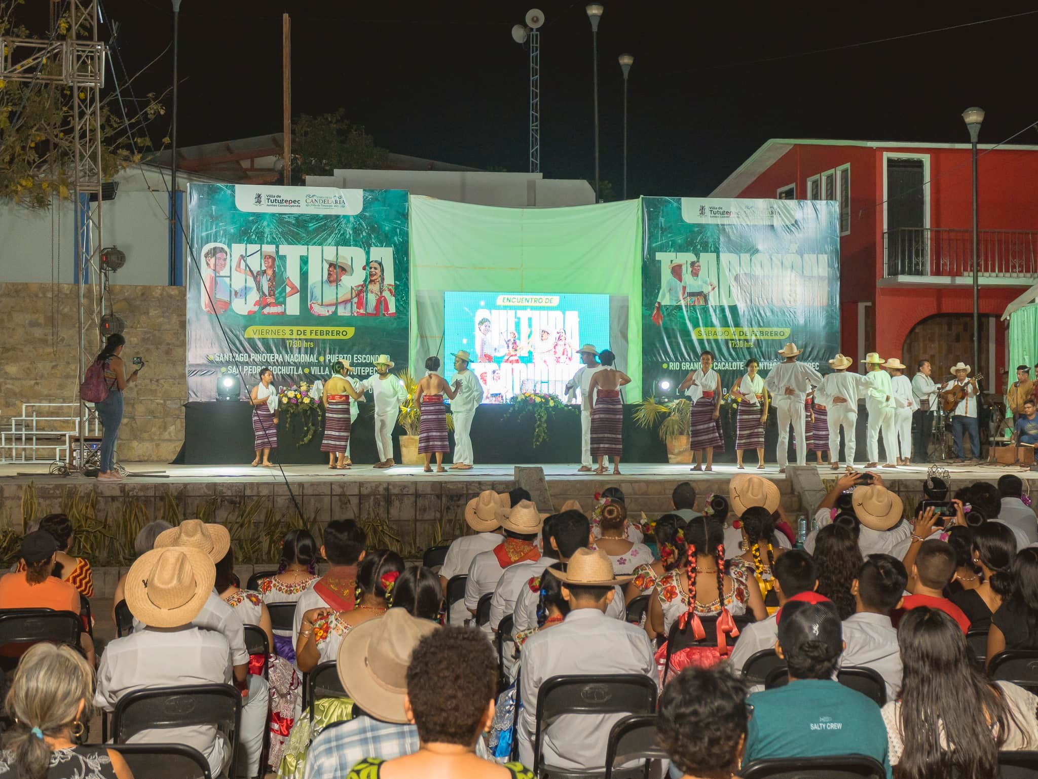 Concluye con éxito la Feria de la Candelaria en Villa de Tututepec