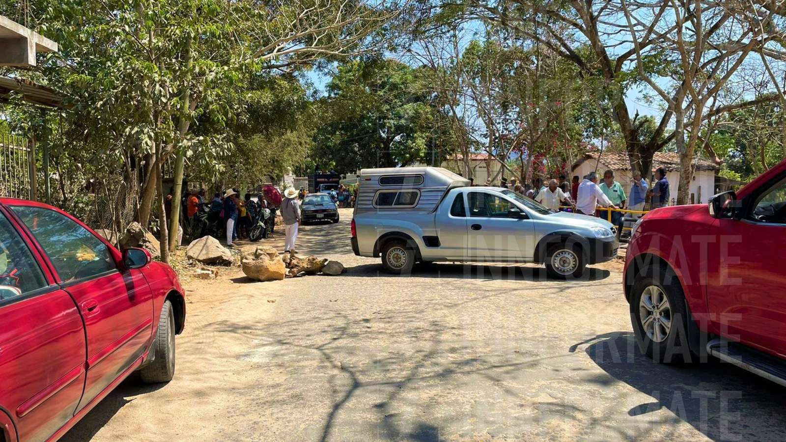 Se agudiza conflicto entre transportistas en Pinotepa de Don Luis