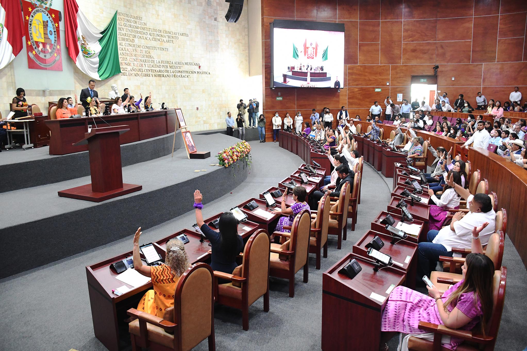 Congreso aprueba Leyes de Ingresos de 101 municipios de Oaxaca