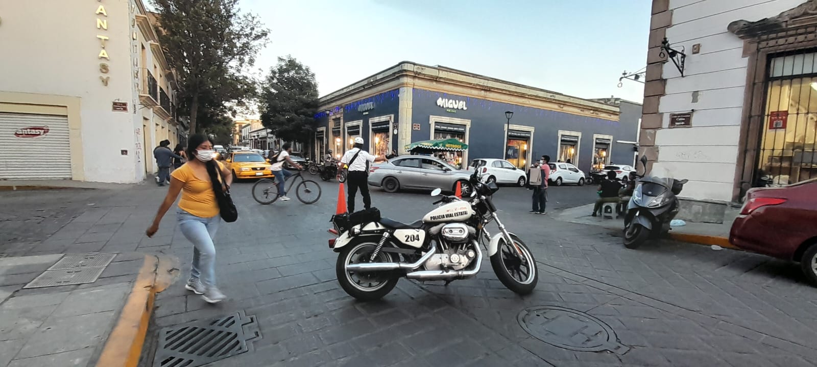Con Operativo Vial de Semana Santa dan seguridad a viandantes en el Centro Histórico