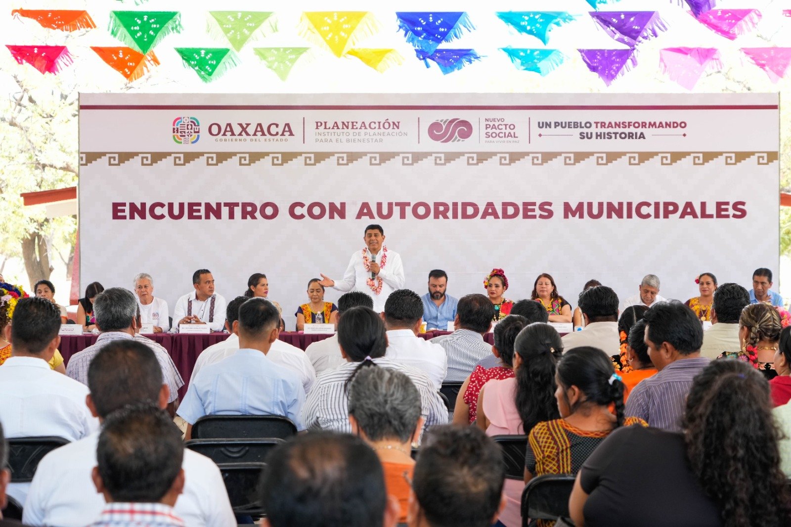 Participa Antonino Morales Toledo en Encuentro con Autoridades Municipales en Tehuantepec y Juchitán