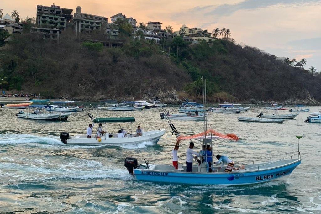 Alistan Torneo Internacional de Pez Marlín en Huatulco