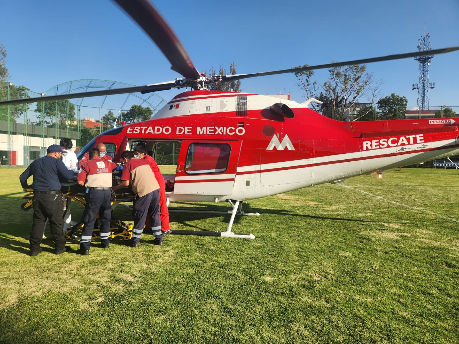 Realizan SSO y Grupo Relámpagos traslado aéreo de paciente pediátrico