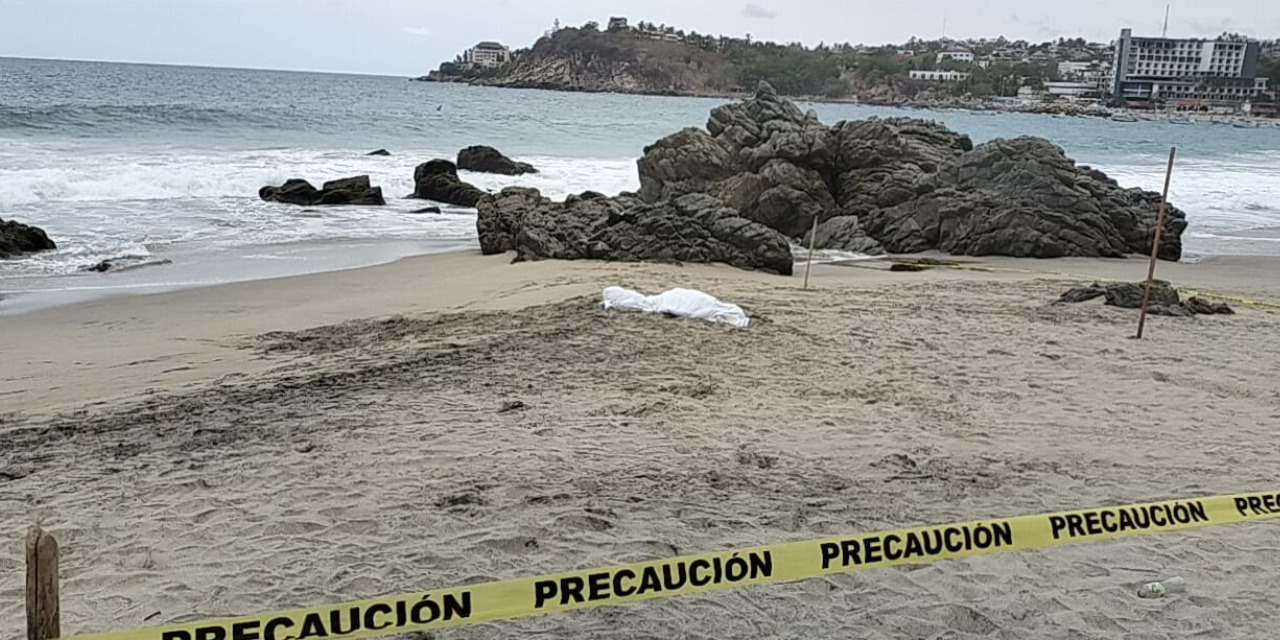 Encuentran cuerpo sin vida flotando en playa Zicatela, Oaxaca