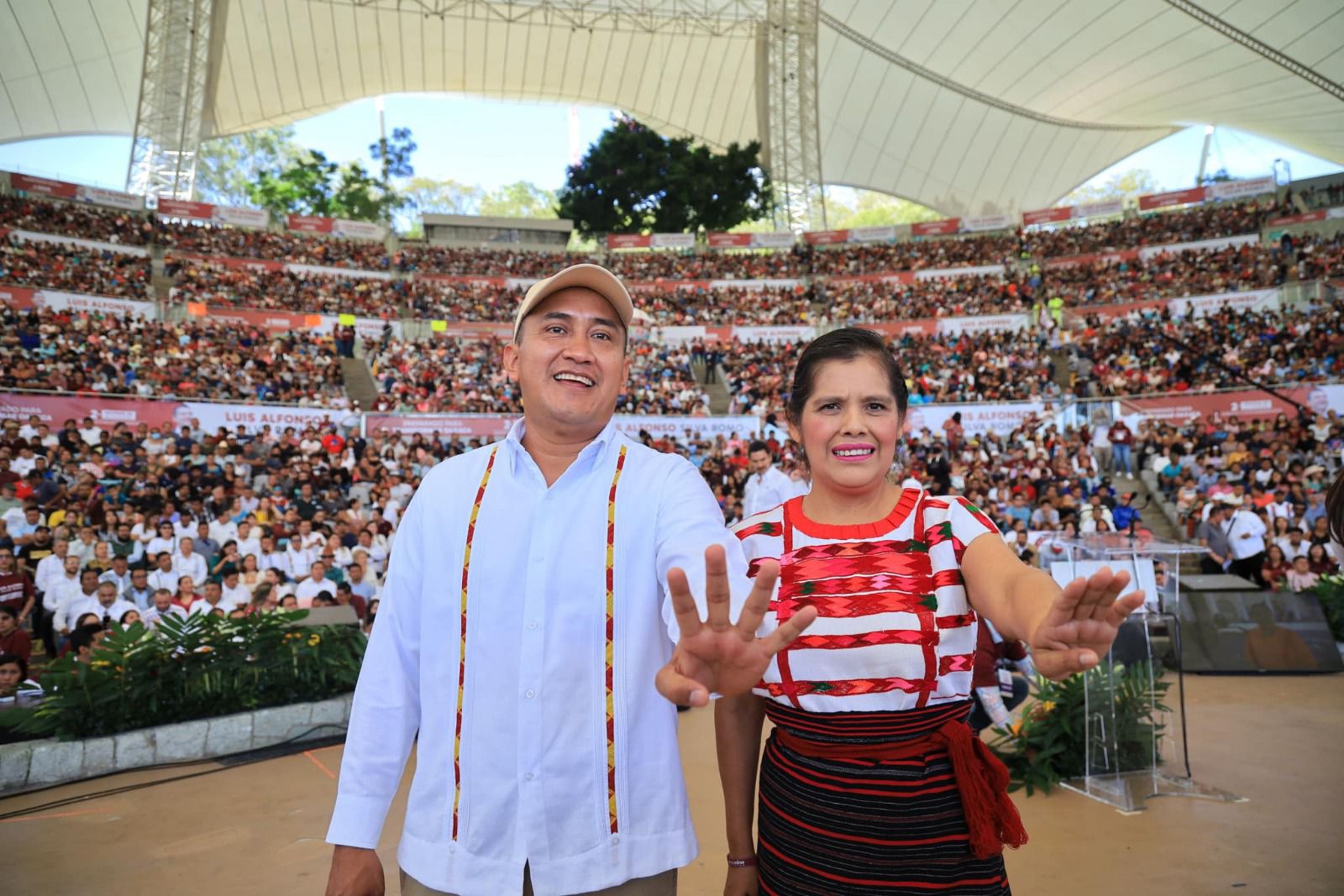 Laura Estrada y Nino Morales llaman a defender y dar continuidad a la Cuarta Transformación