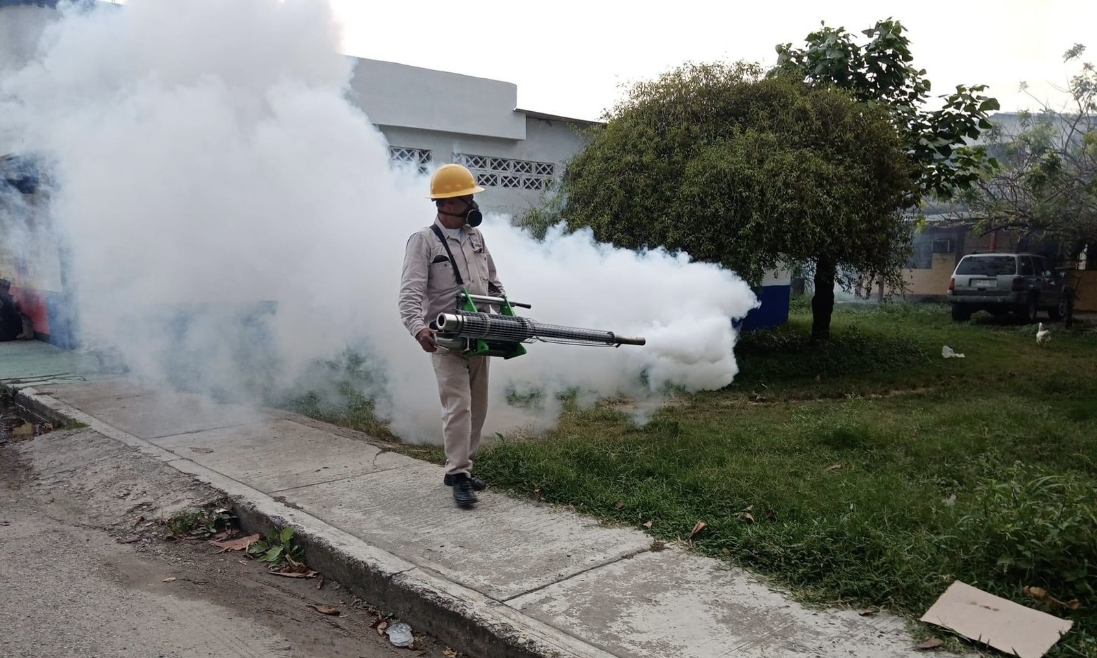 Suma Oaxaca mil 709 casos de dengue