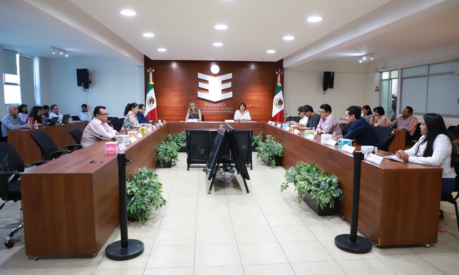 Aprueba IEEPCO plataformas electorales y convenios de coalición para Elecciones Oaxaca 2024