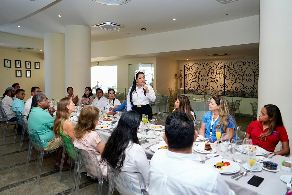 Trabajo con cámaras y asociaciones, clave para el turismo en la Costa: Sectur Oaxaca