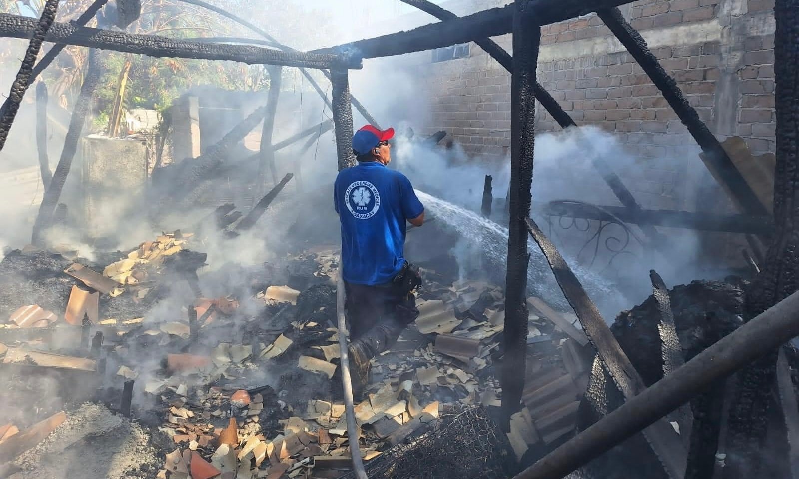 Se incendia vivienda en Río Grande, Tututepec